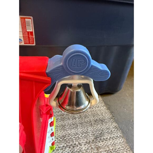 Fisher Price Little People Caring for Animals Farm Playset - Picture 6 of 10